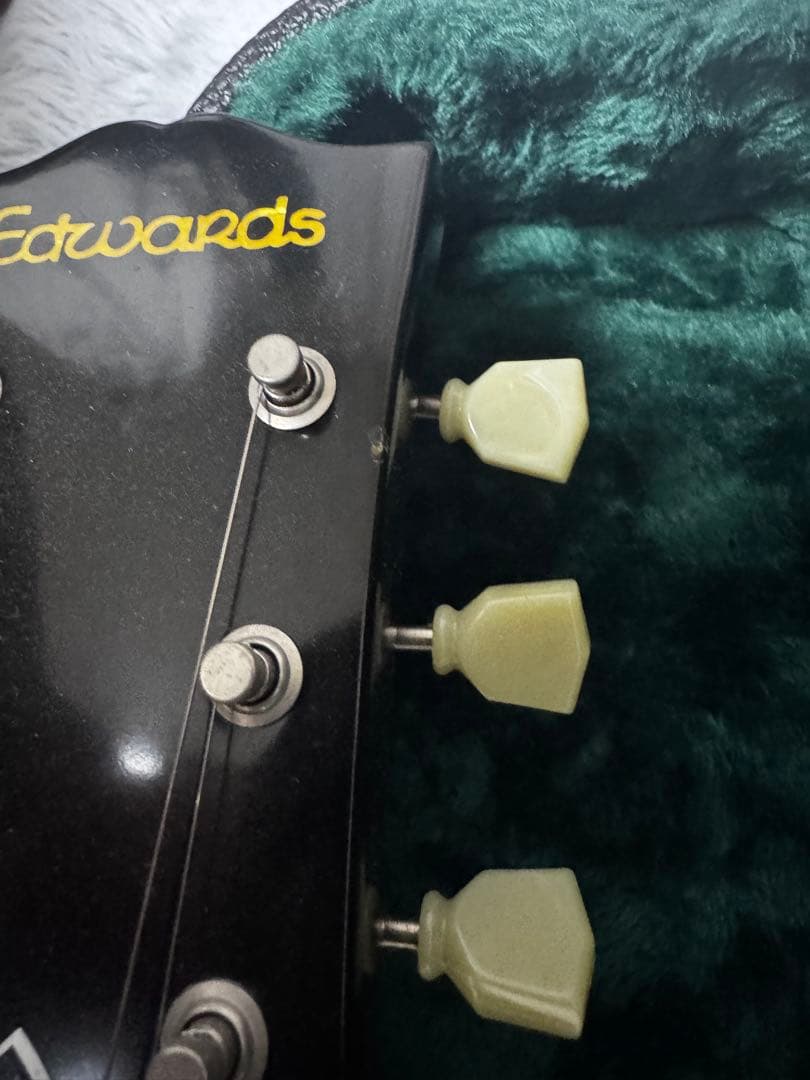 セミアコ　EDWARDS E-SA-160LTS エレキギター