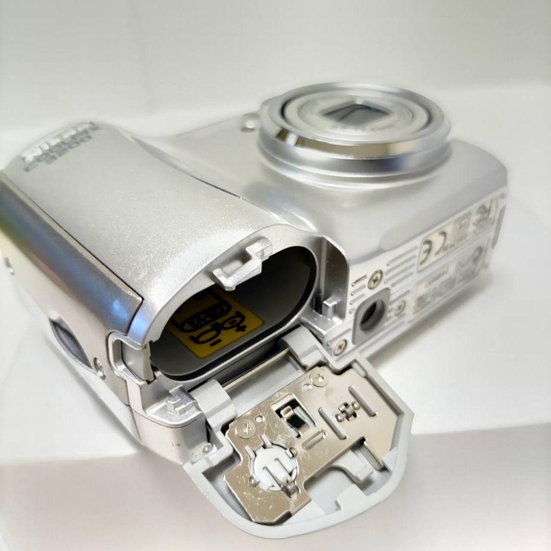 動作確認済み ニコン COOLPIX 3200 オールドコンデジ デジカメ