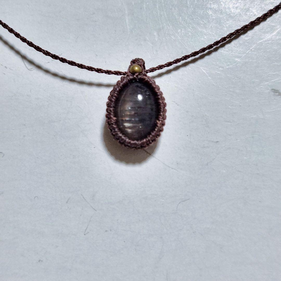 レインボーサンムーンストーンのマクラメペンダント