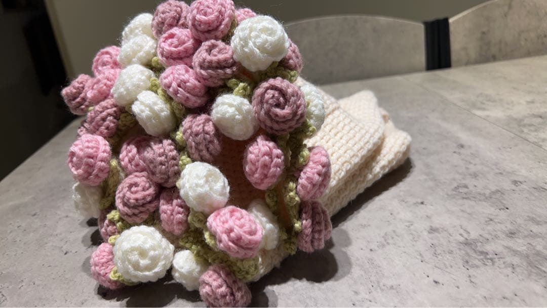 【オーダー受付】手編みのバラのブーケブランケット