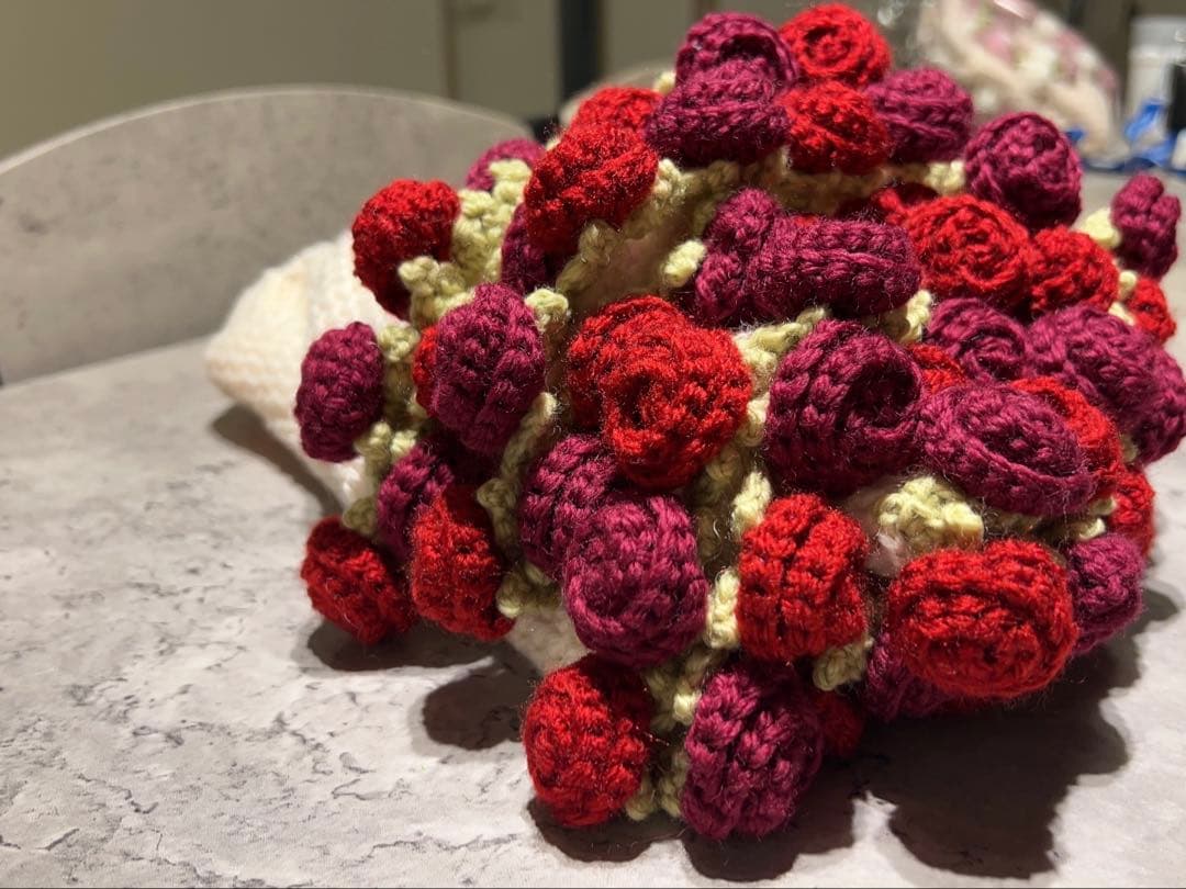 【オーダー受付】手編みのバラのブーケブランケット