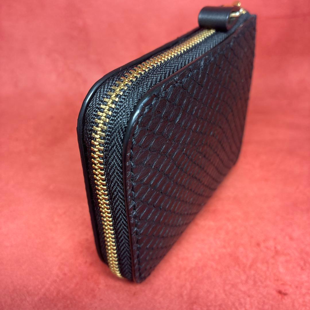 L字ファスナー革財布　ハーフサイズ財布　ミニ財布　パイソン　蛇革　黒　ブラック