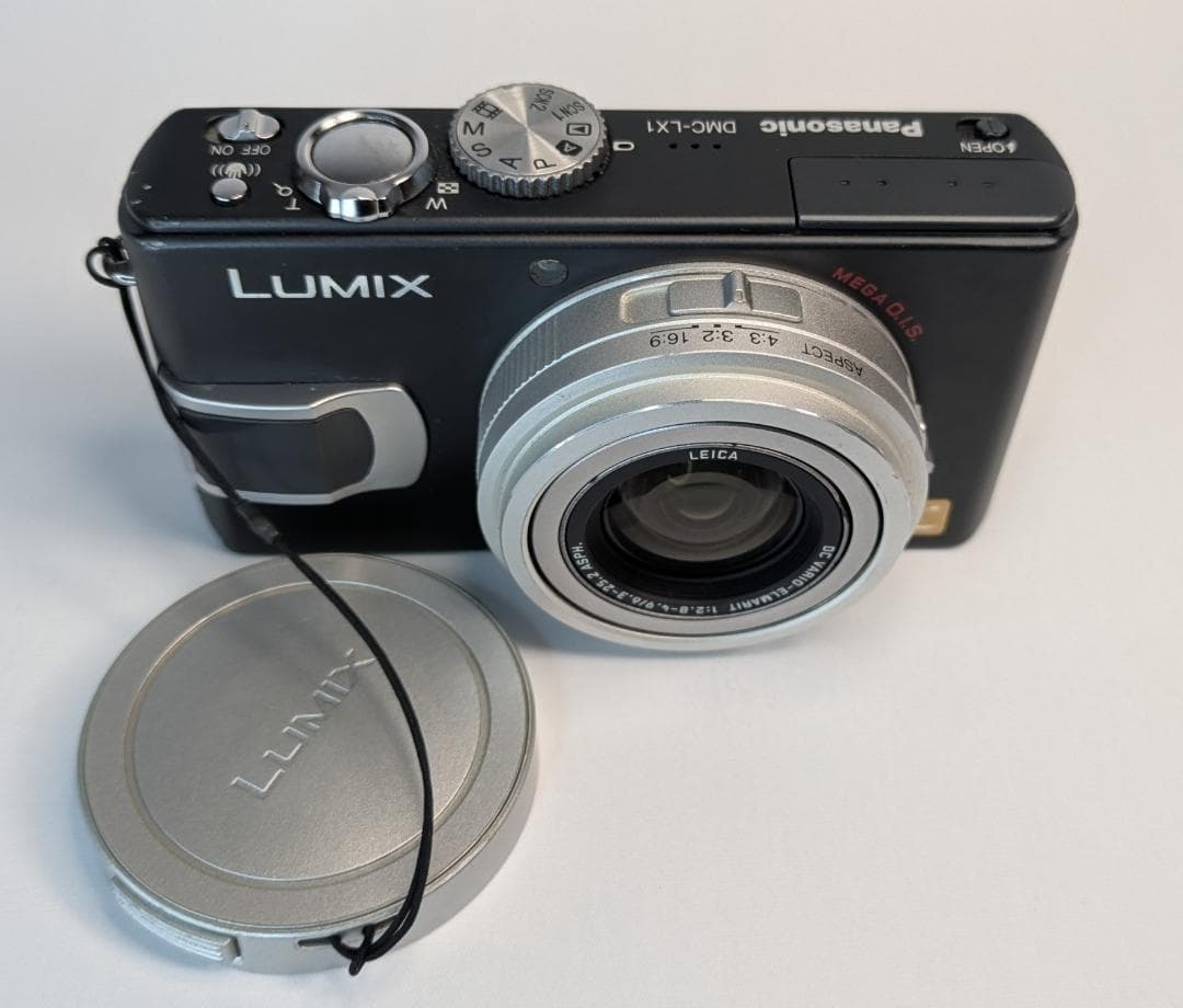 美品 Panasonic LUMIX DMC-LX1 コンパクトデジタルカメラ