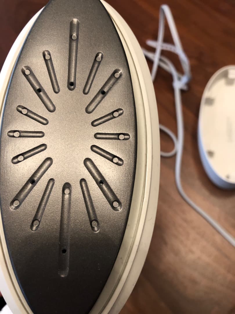 パナソニックホワイト スチーム　アイロン