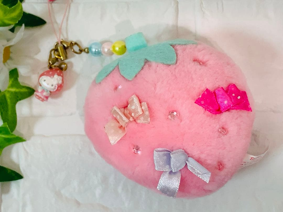 ☆激レア☆ ハローキティ　いちごBIGマスコット ストラップ　ピンクバージョン