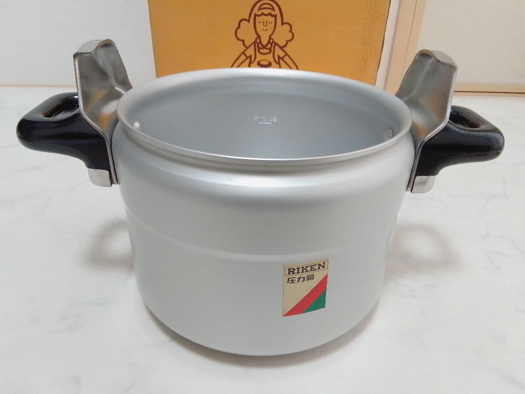 ☆未使用☆ 理研 圧力鍋 6L 1升 アルミ製 両手鍋