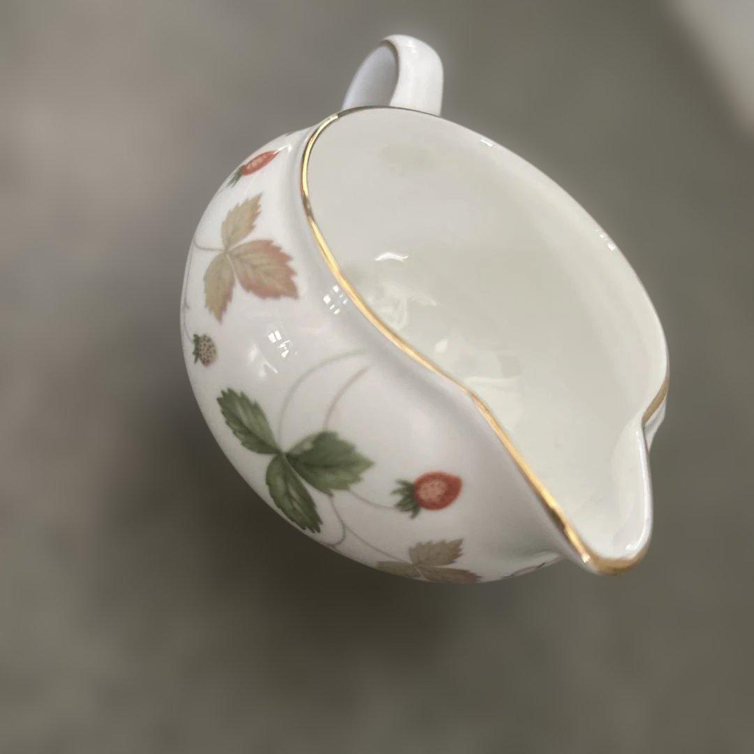 値下げ‼️ ワイルドストロベリー　写真立て　ジャグ　花瓶