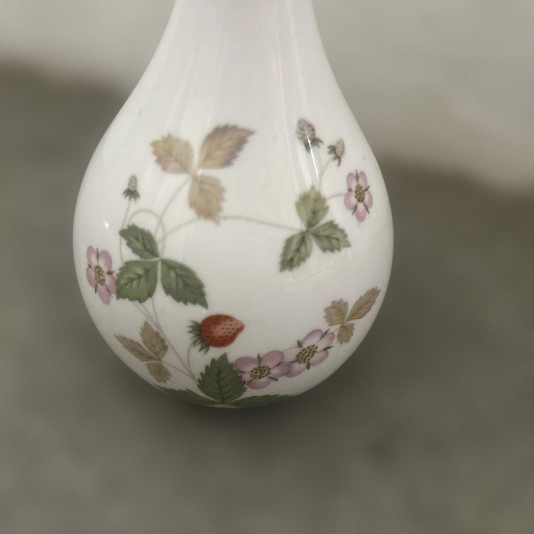 値下げ‼️ ワイルドストロベリー　写真立て　ジャグ　花瓶