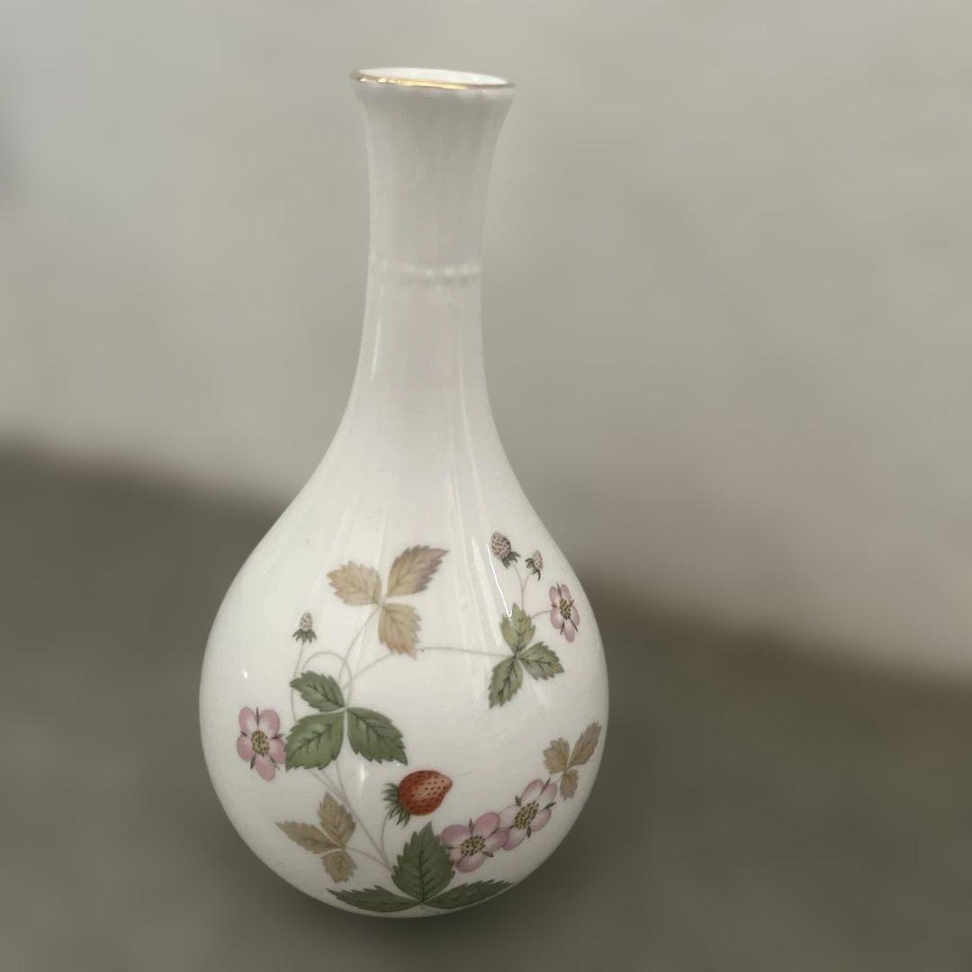 値下げ‼️ ワイルドストロベリー　写真立て　ジャグ　花瓶