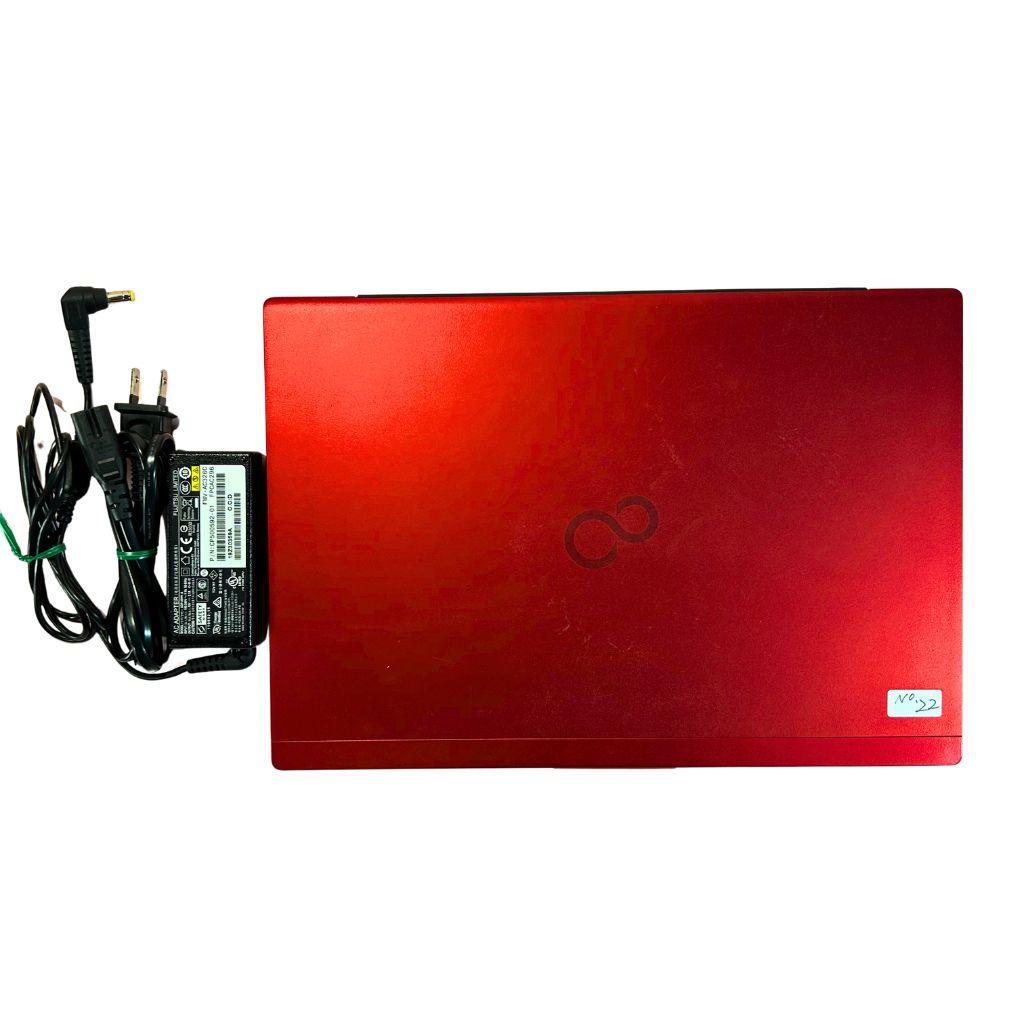 ❤️おしゃれで軽い✨赤いLIFEBOOK第8世代Core i5 SSD256GB