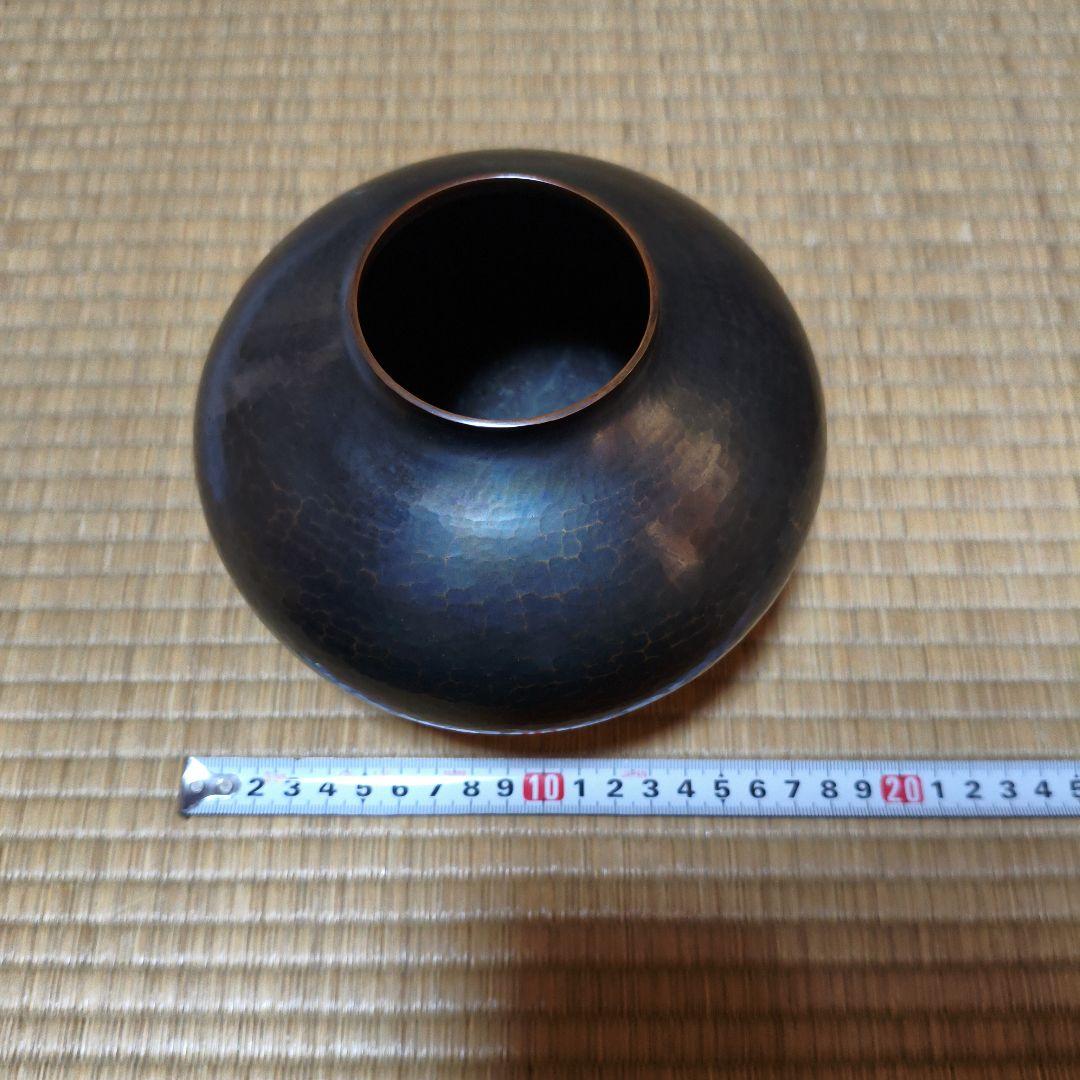 ダークブロンズ金属製花瓶