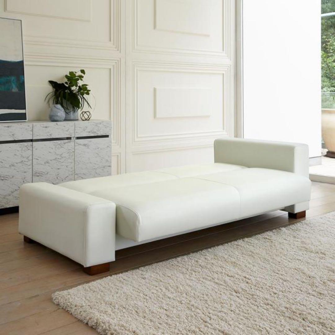 国産　ホワイト　レザー調ソファーベッド　ディノス購入