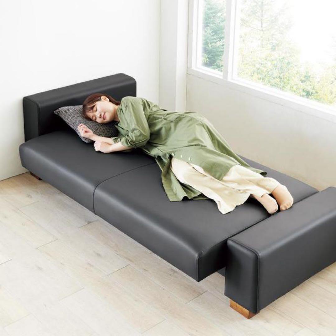 国産　ホワイト　レザー調ソファーベッド　ディノス購入