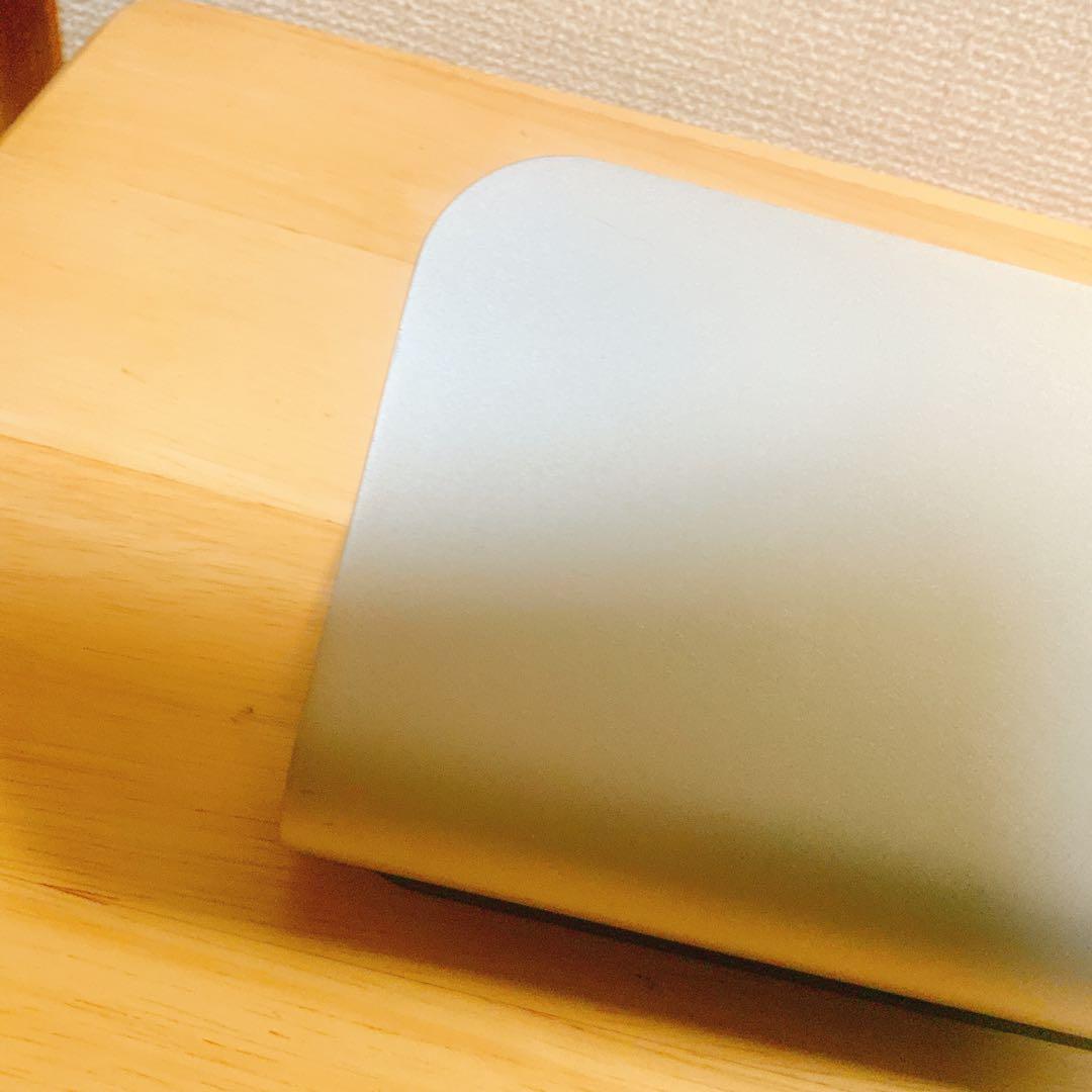 中古品2個：ロジクール ワイヤレス充電スタンド iD10 シルバー Base