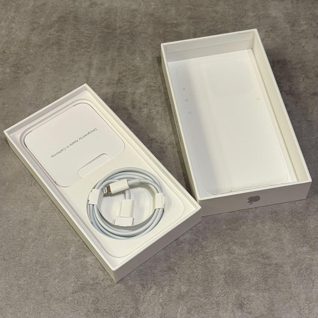 iPhone 14 pro 128GB シルバー 本体（箱・ケーブル付き）