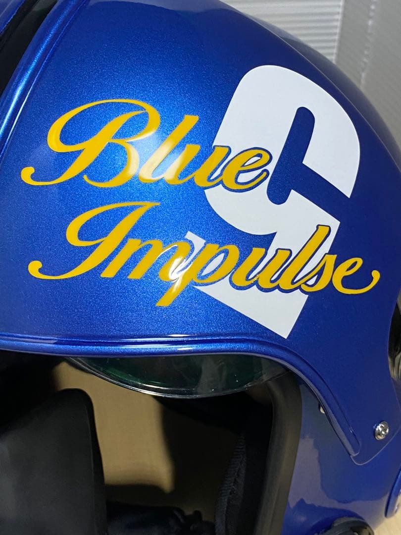 【航空自衛隊ブルーインパルス】ソロ5番機パイロットヘルメット レプリカ マスク付