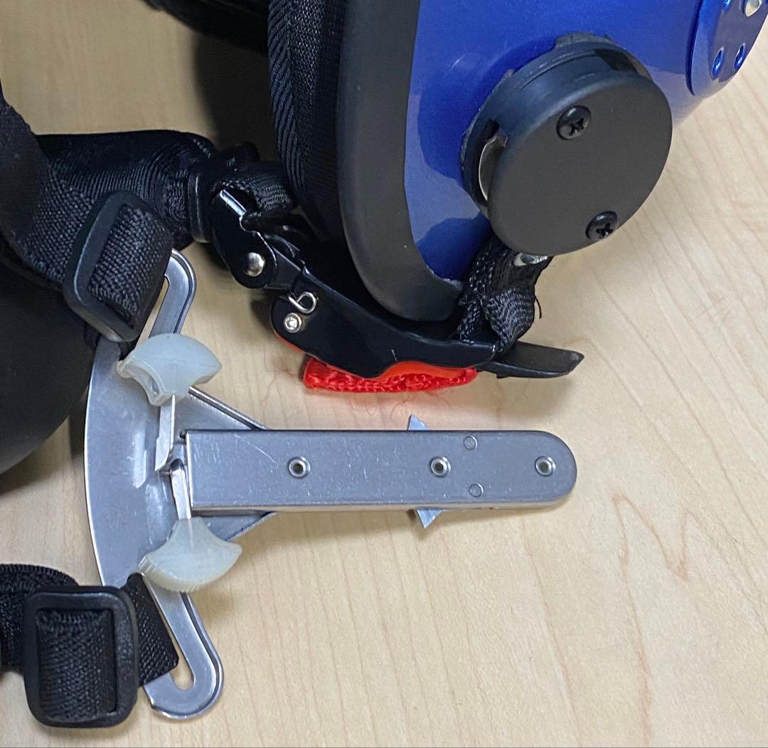 【航空自衛隊ブルーインパルス】ソロ5番機パイロットヘルメット レプリカ マスク付