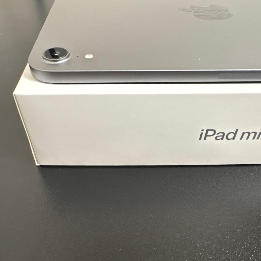 ほぼ未使用 iPad mini 第7世代 Wi-Fi 128GB スペースグレー