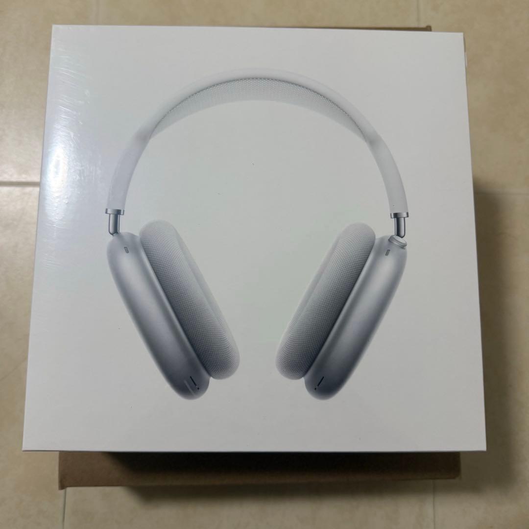 Air Pods Max シルバー　ヘッドホン　正規品　新品未使用未開封