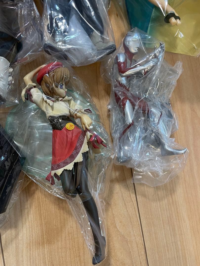 フィギュア　32点　まとめ売り　セット