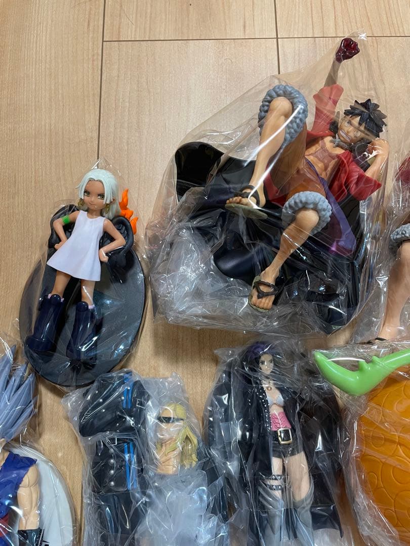 フィギュア　32点　まとめ売り　セット