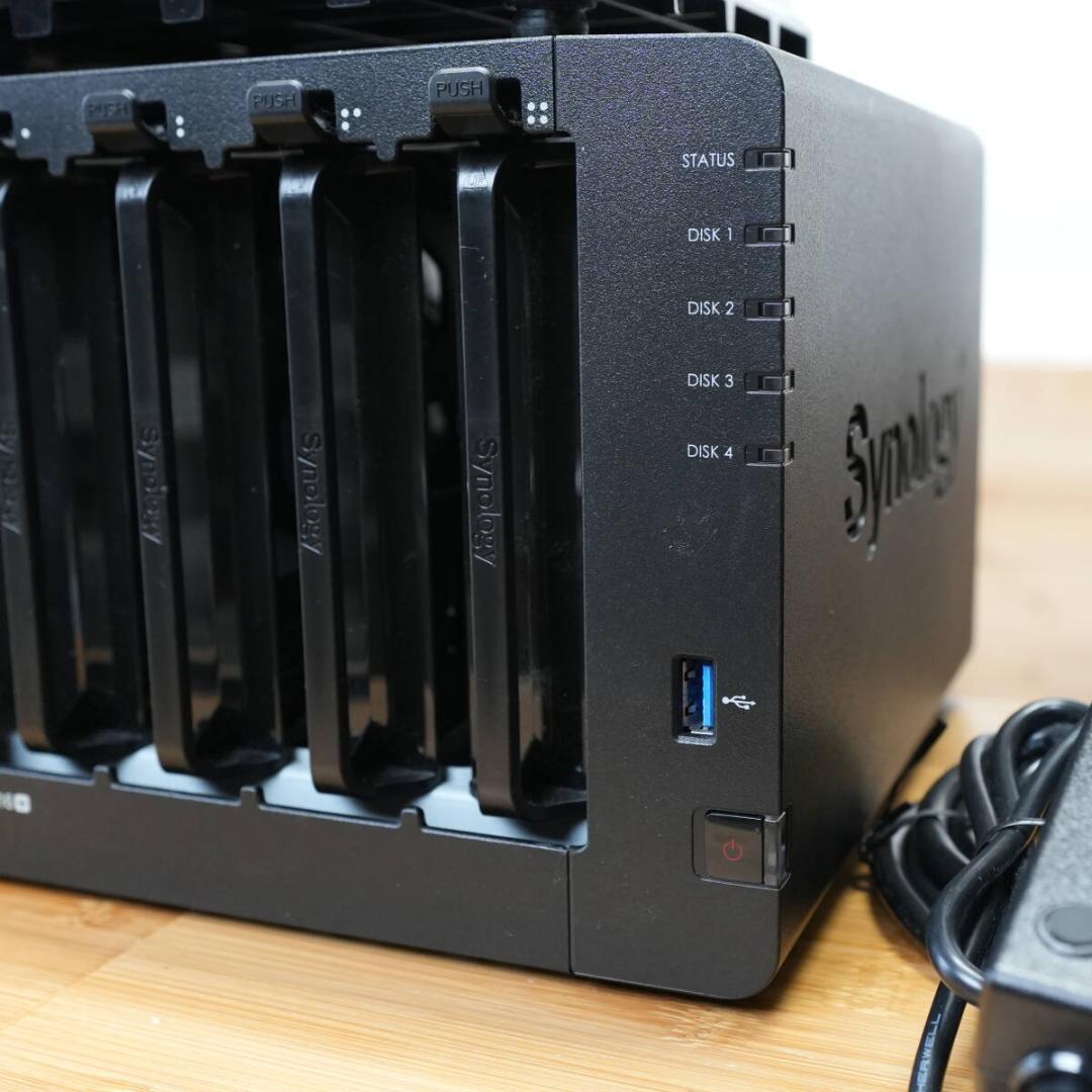 Synology NAS DS916+ メモリ8GBモデル 中古動作確認済み