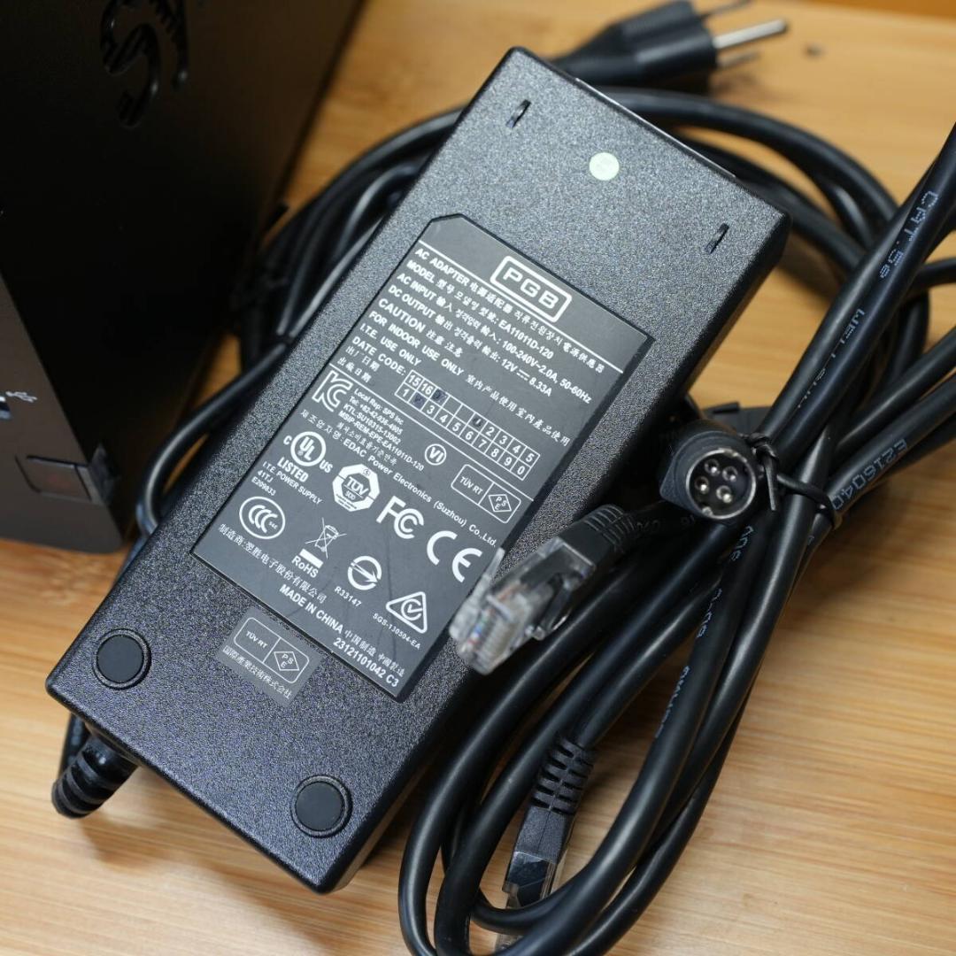 Synology NAS DS916+ メモリ8GBモデル 中古動作確認済み