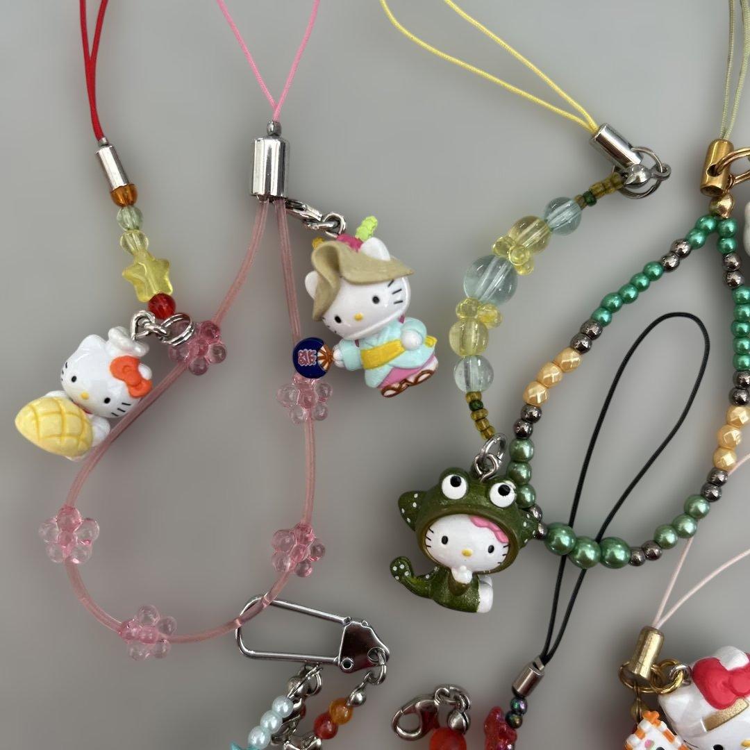 ハローキティ ビーズストラップ ご当地限定11個セット　レア