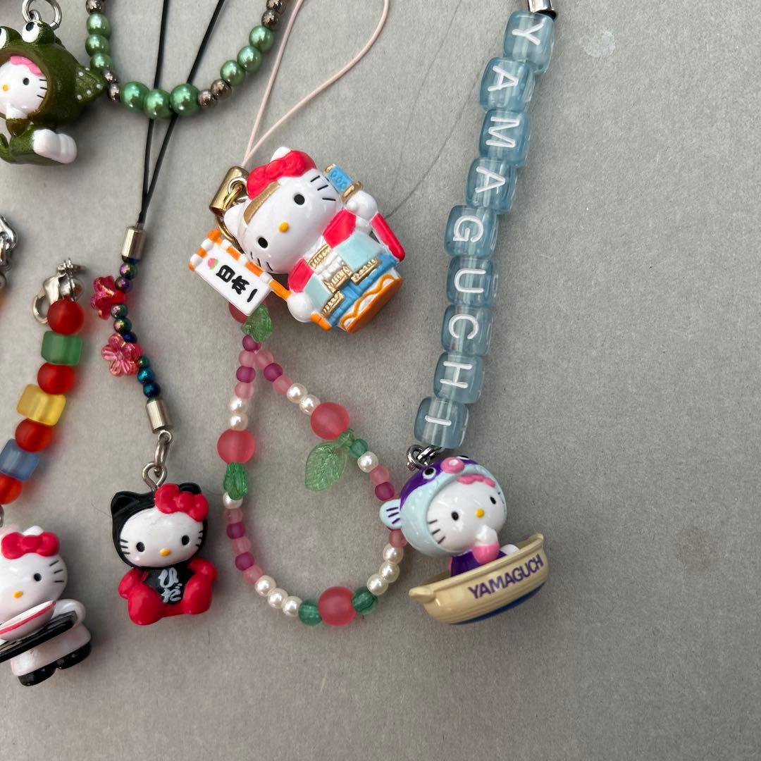 ハローキティ ビーズストラップ ご当地限定11個セット　レア