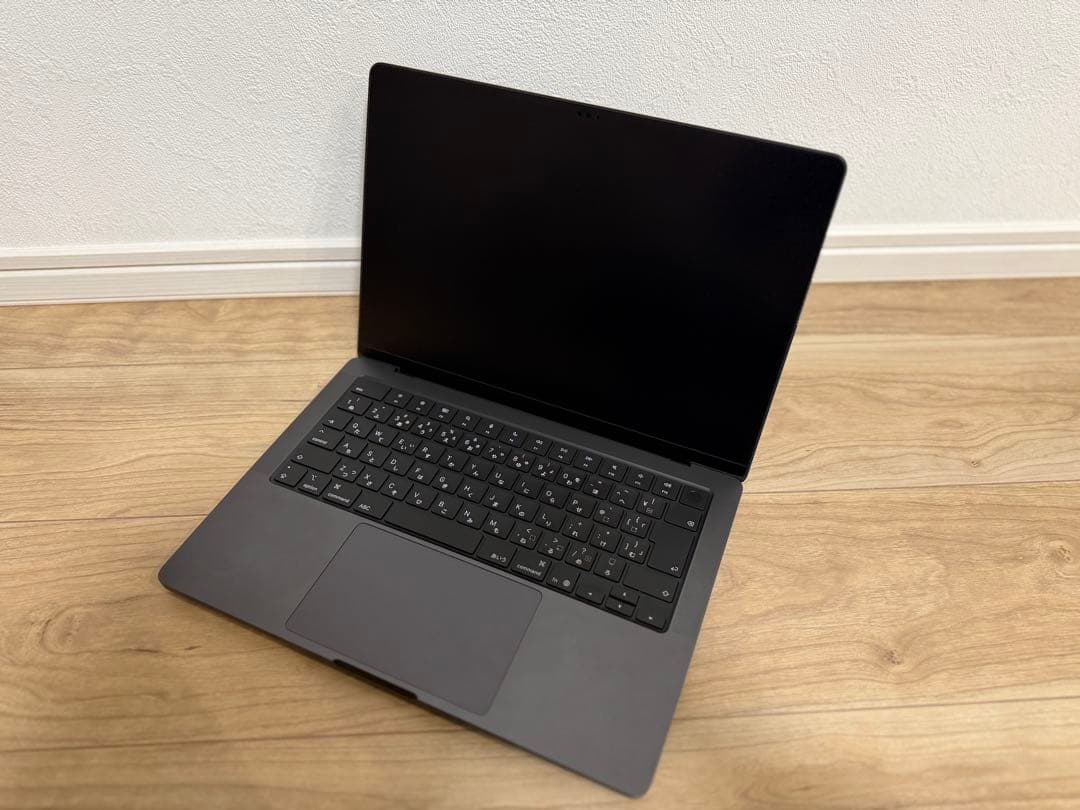 Mac book pro M5 ブラック　メモリ16GB 512GB