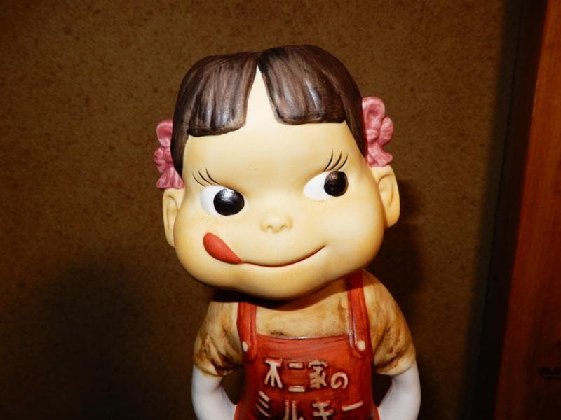 不二家 ミルキー ペコちゃん 昭和レトロ 陶器製 首振り人形 ビンテージ 希少品