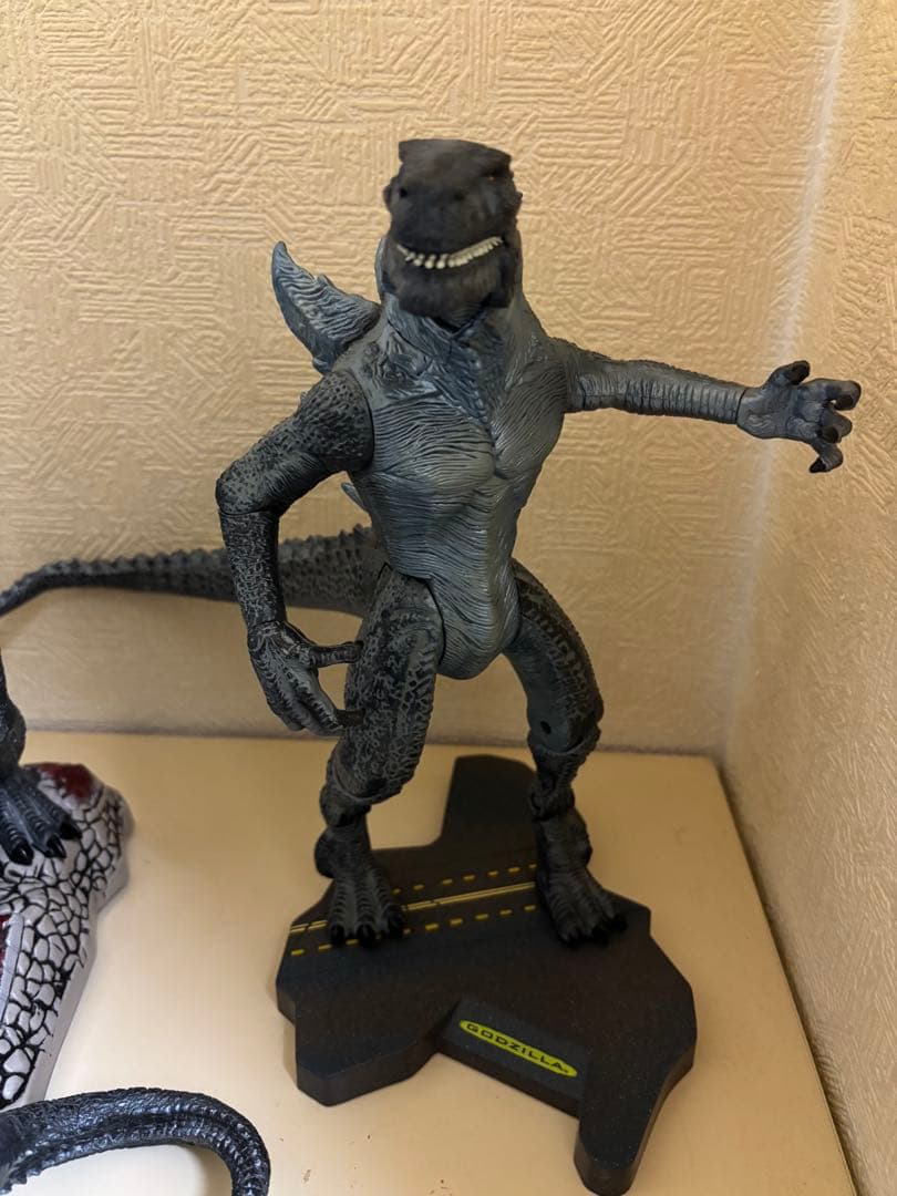 アメリカ版ゴジラ　フィギュア 3体セット