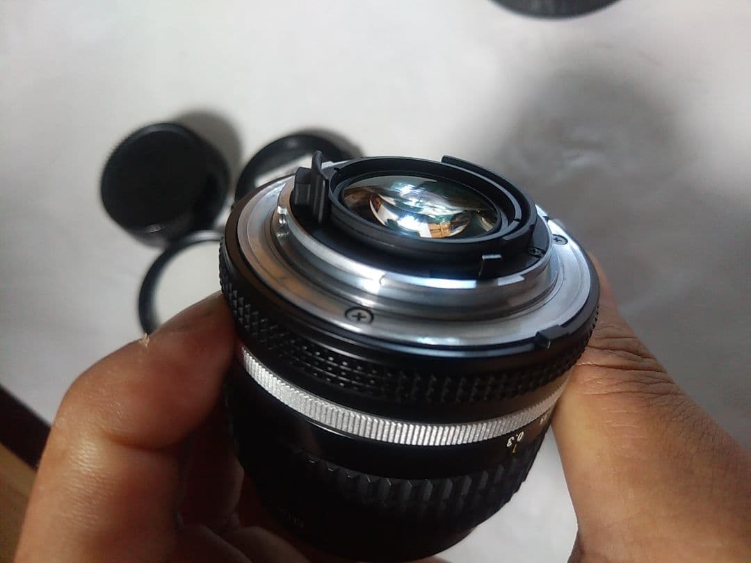 ニコン NIKKOR Ai-S 24㎜ f/2 単焦点レンズ 未使用純正フード付