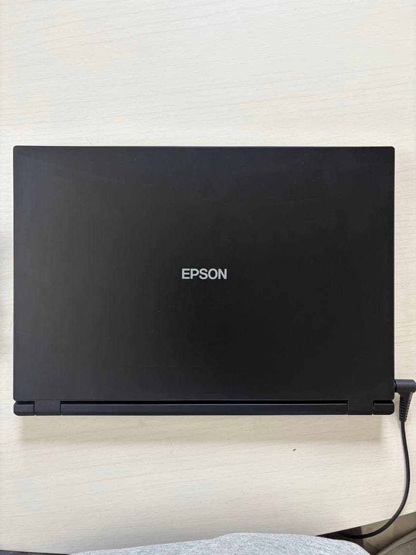 EPSON Endeavor JN521ノートPC 256GB