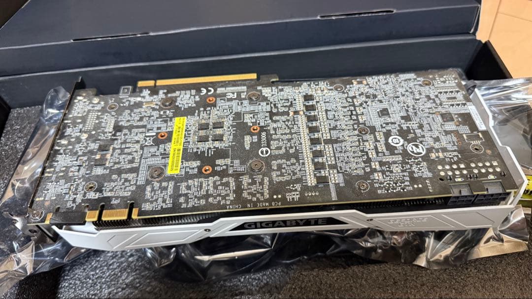 GIGABYTE GTX1080Ti Gaming OC 11G 箱付