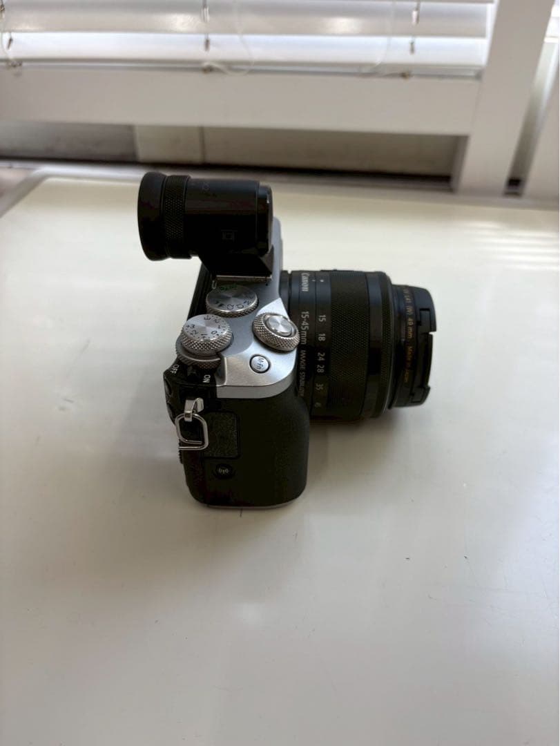 キヤノン EOS M6 EF-M 15-45mm F3.5-6.3 IS STM