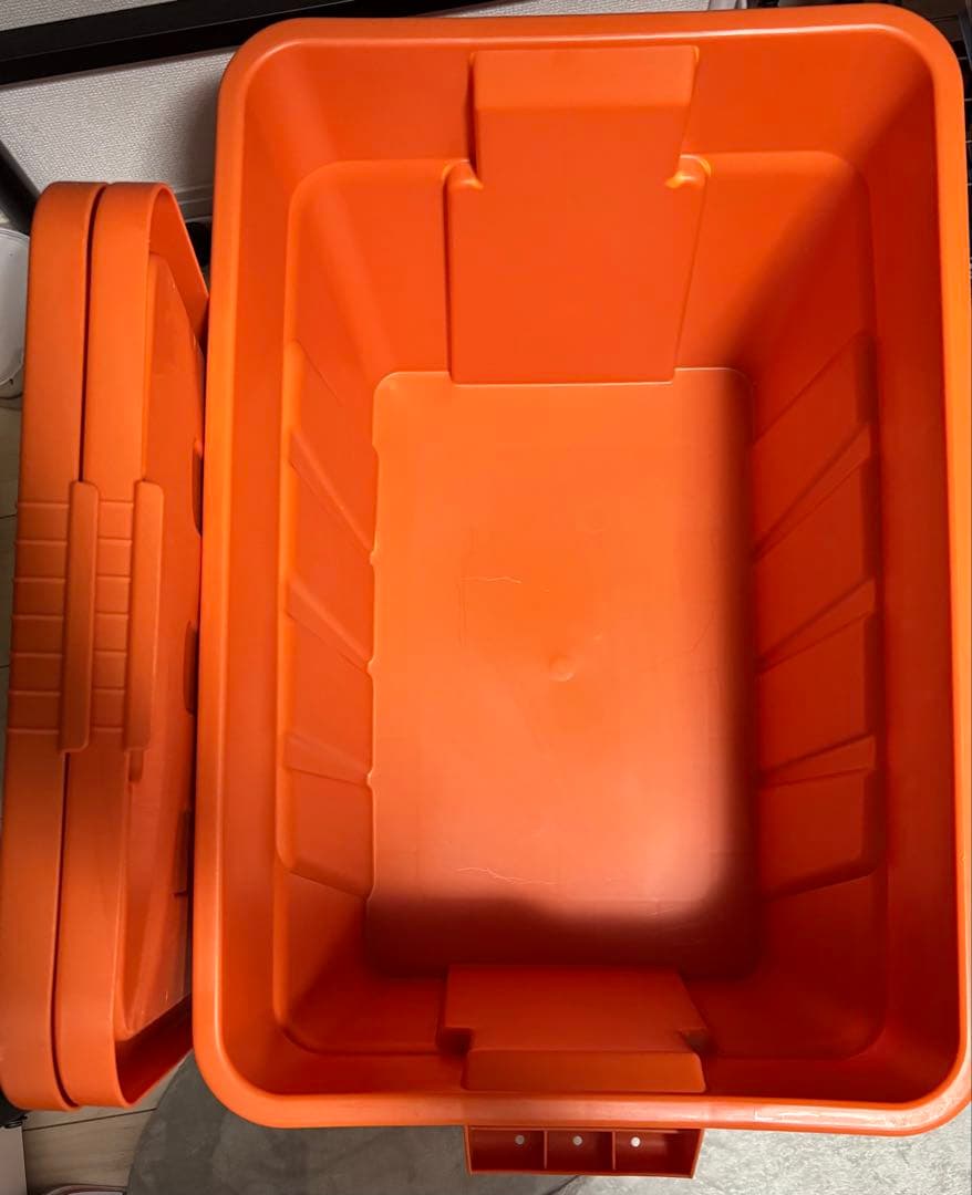 2/28まで　ソー　75L 2個セット　天板付き　コンテナ　オレンジ