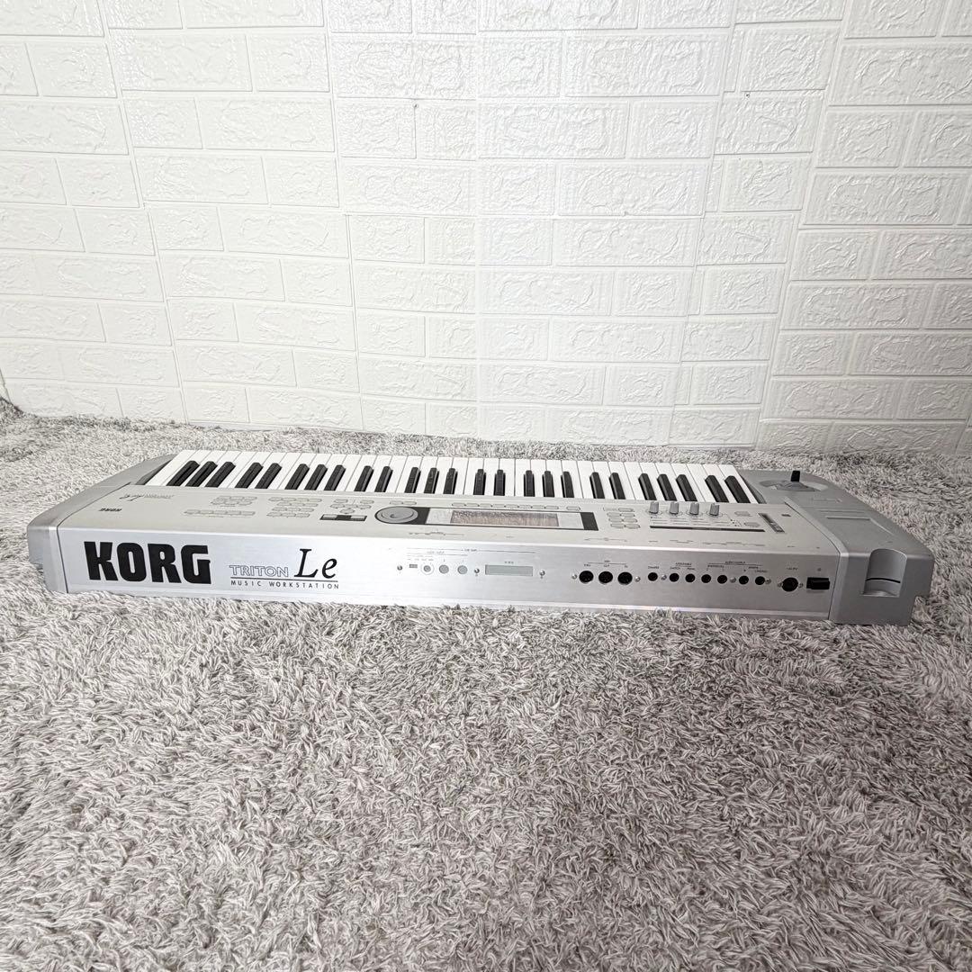 美品 KORG コルグ TRITON Le 61鍵盤 シンセサイザー 動作品