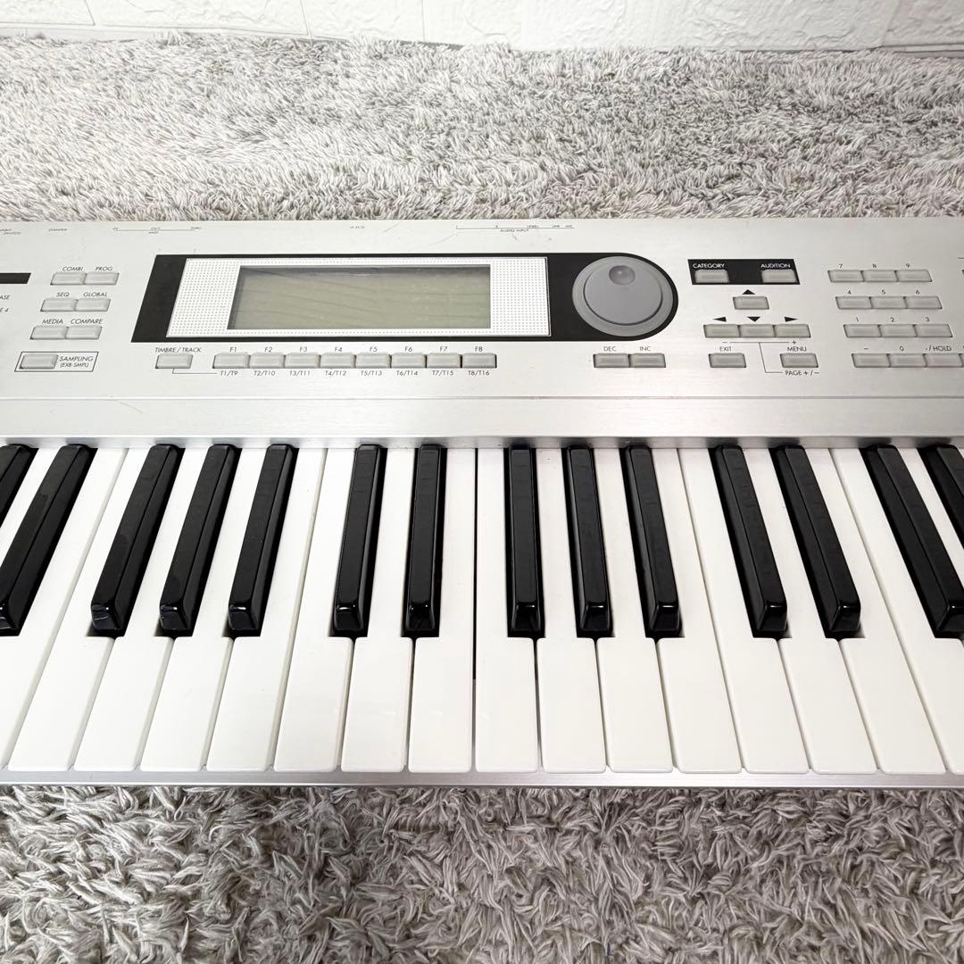 美品 KORG コルグ TRITON Le 61鍵盤 シンセサイザー 動作品