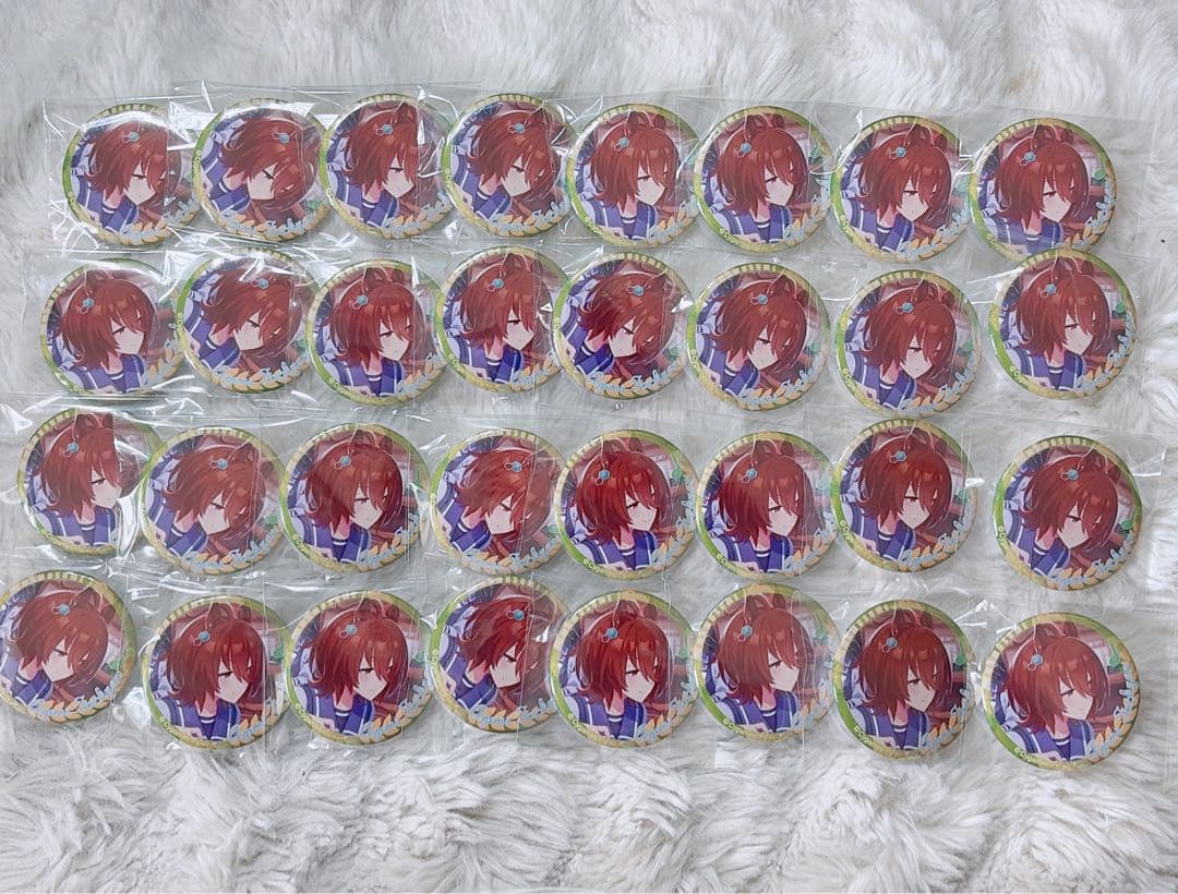 ウマ娘　アグネスタキオン　缶バッジ　32個　58mm