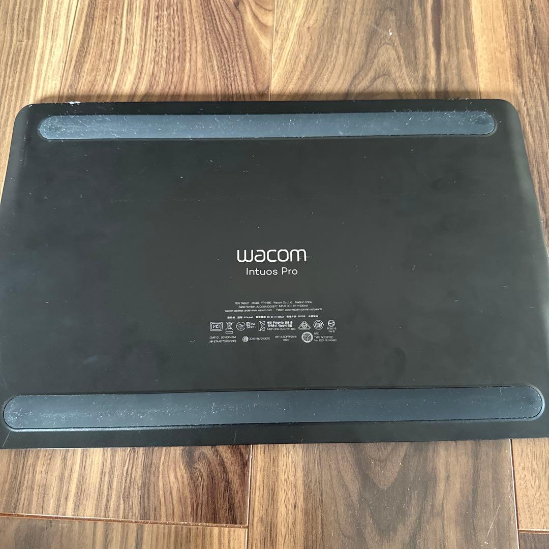 液タブ・ペンタブ Wacom intuos pro