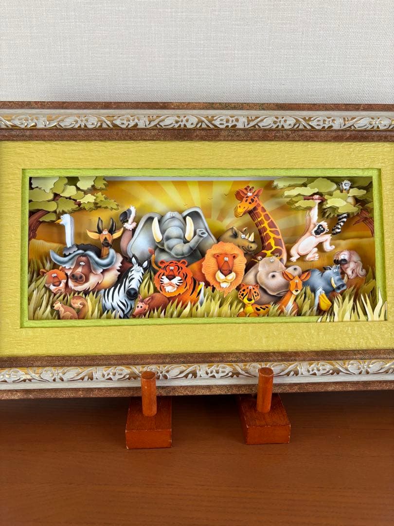 シャドーボックス完成品　　　　　　　　　　サファリの動物