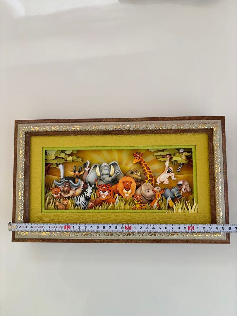 シャドーボックス完成品　　　　　　　　　　サファリの動物