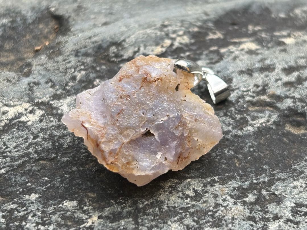 青森産紫メノウ　ペンダント　錦石