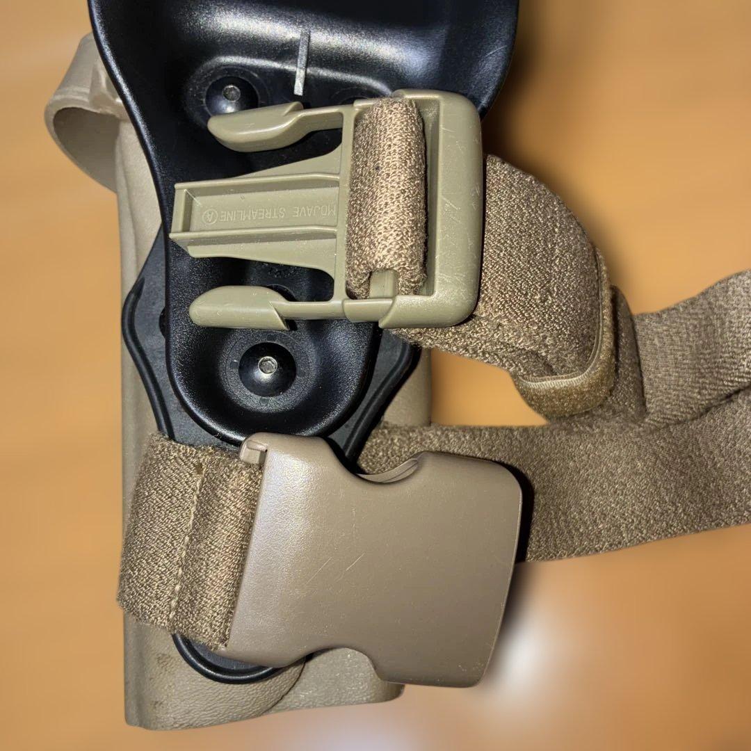 サファリランド6004ホルスター　P220 右利き用