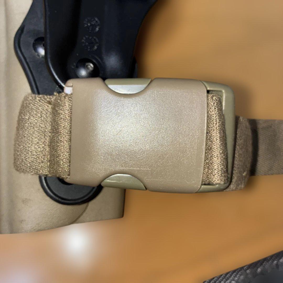 サファリランド6004ホルスター　P220 右利き用