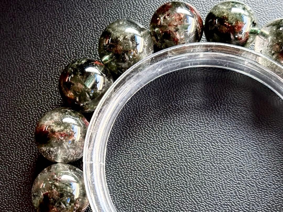 究極品質　秘蔵放出　無限の生命と大いなる財運を象徴する守護石　幻の龍神庭園水晶