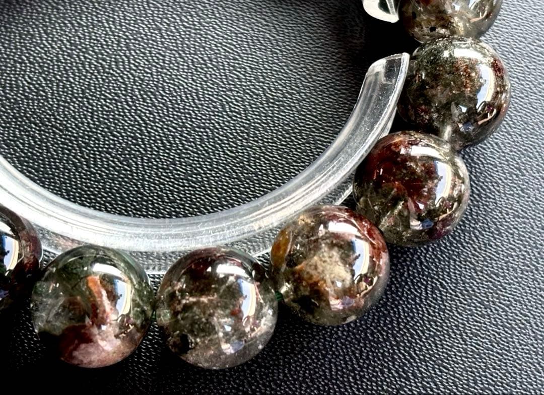 究極品質　秘蔵放出　無限の生命と大いなる財運を象徴する守護石　幻の龍神庭園水晶