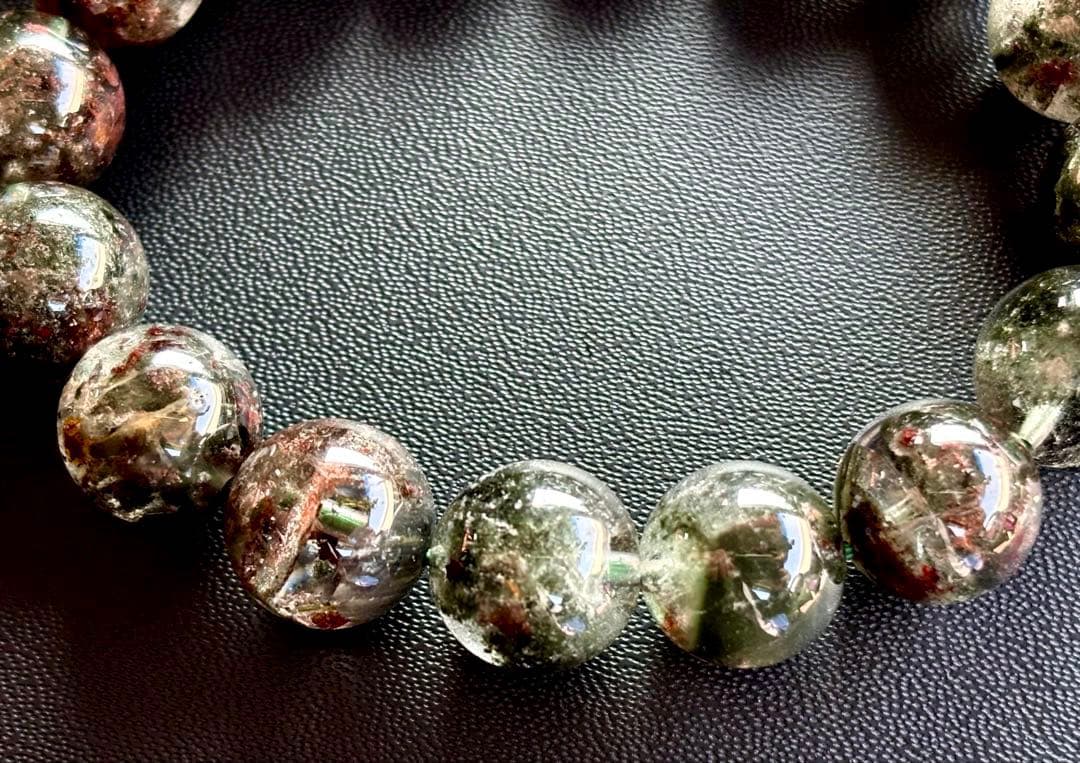 究極品質　秘蔵放出　無限の生命と大いなる財運を象徴する守護石　幻の龍神庭園水晶