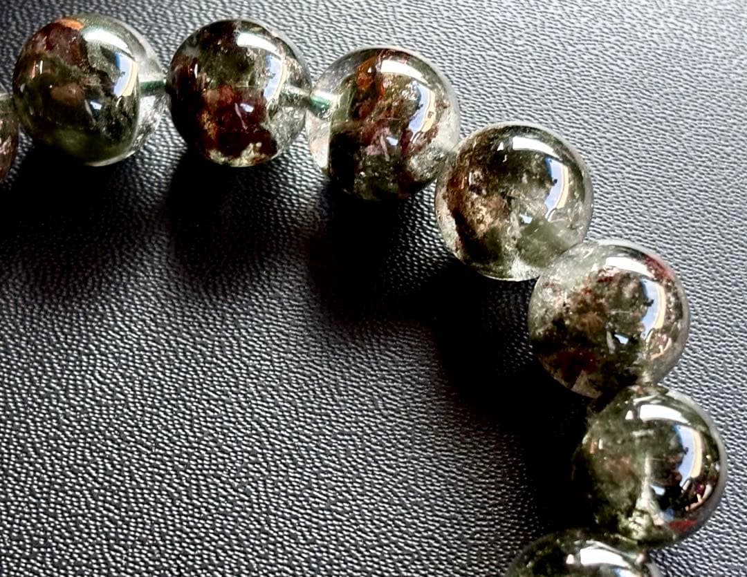 究極品質　秘蔵放出　無限の生命と大いなる財運を象徴する守護石　幻の龍神庭園水晶